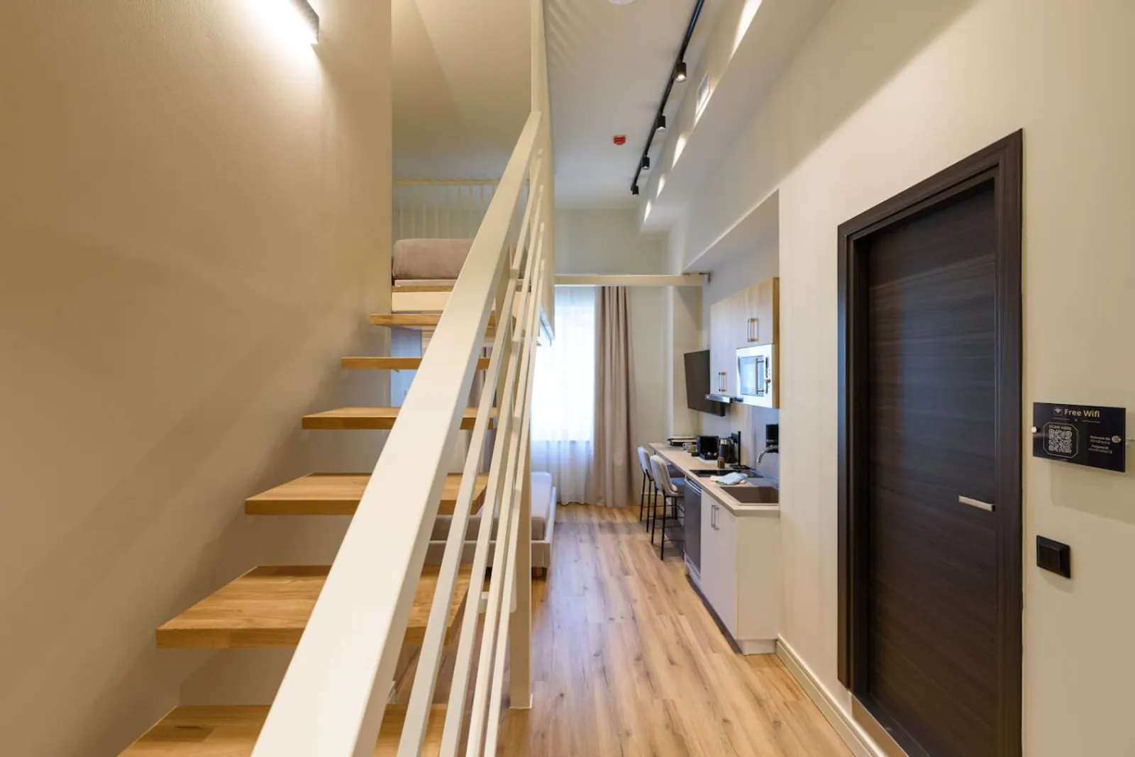 B4-Family Junior Suite interior, photo 5